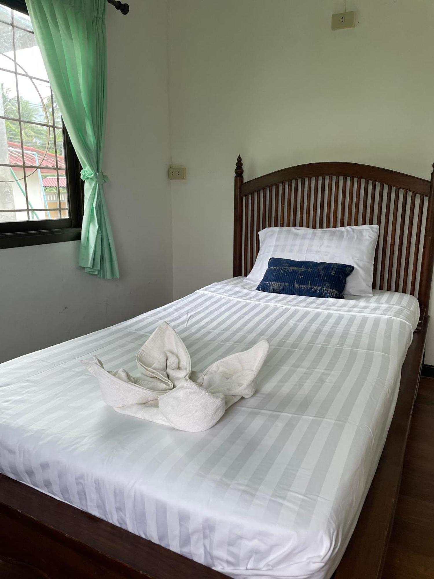 Sunrise Beach Villa Surat Thani Habitación foto