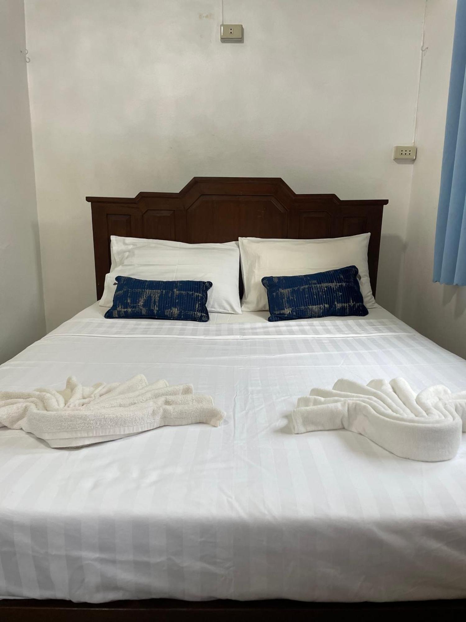 Sunrise Beach Villa Surat Thani Habitación foto