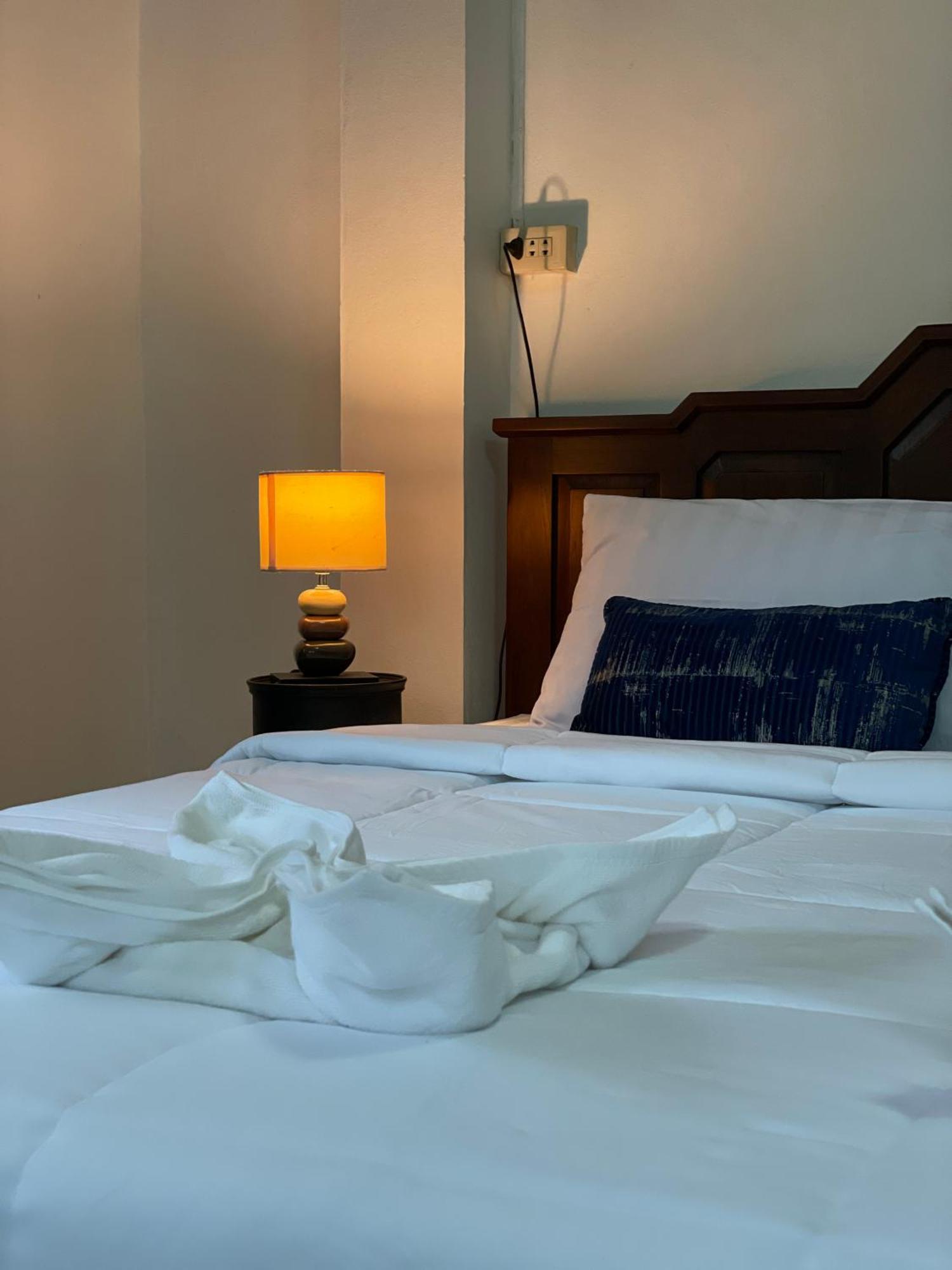 Sunrise Beach Villa Surat Thani Exterior foto